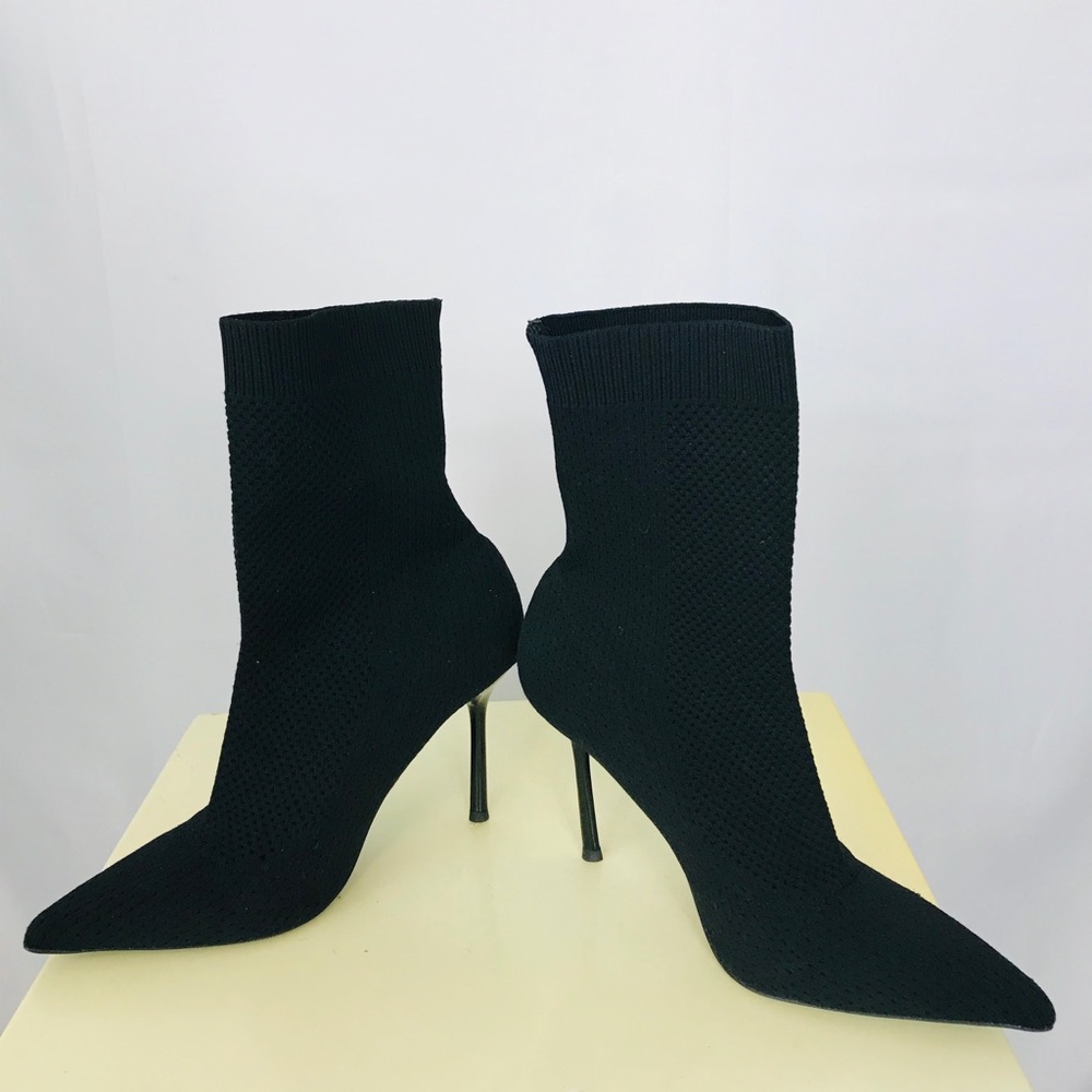 Zara Pull On Bootie Stilettos